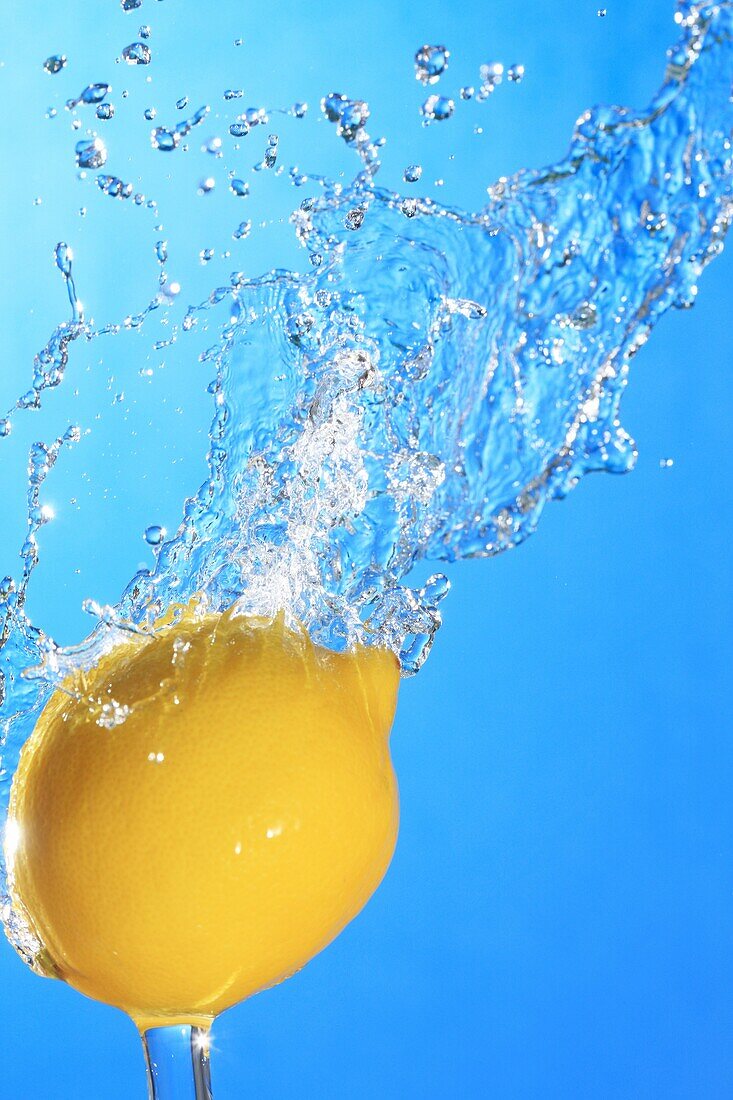 Water splash, Lemon