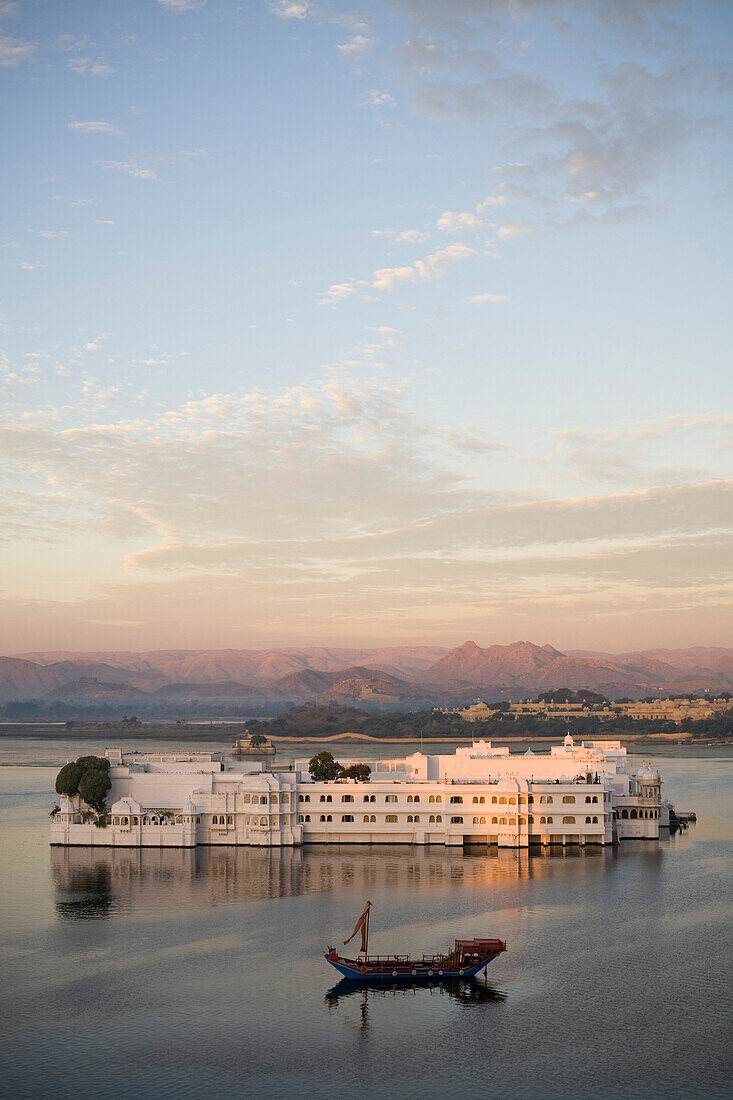 Lake Palace, Lake Pichola, India