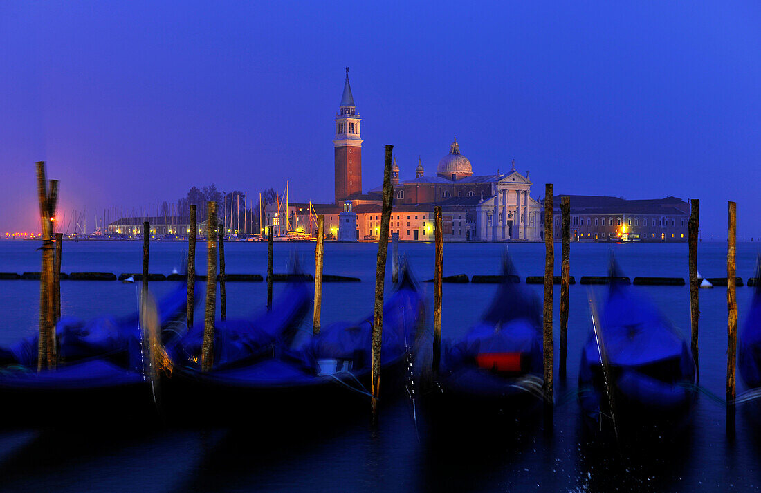 Gondeln, Piazzetta, San Giorgio Maggiore, Venedig, Veneto, Italien