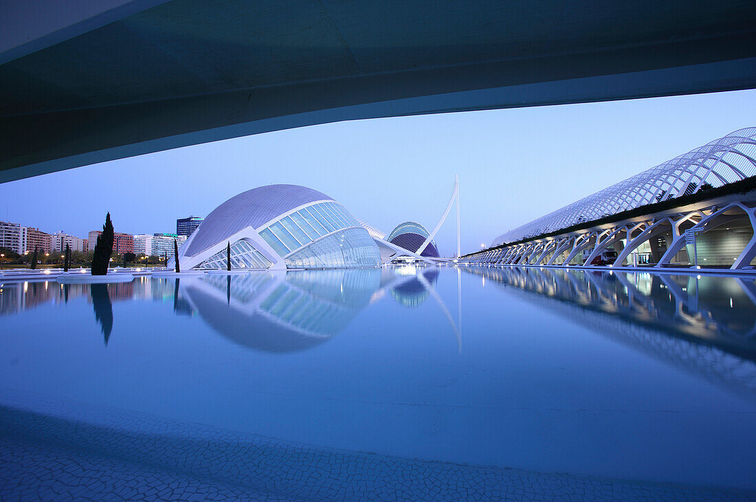 L'Hemisferic, Architect Santiago Calatrava, Valencia, Spain