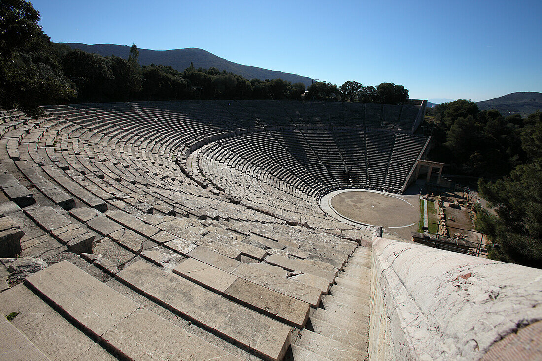 Amphitheater von Epidaurus, Peloponnes, Griechenland