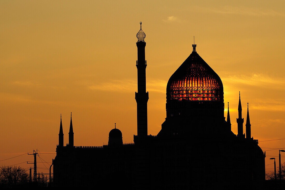 Yenidze in der Abenddämmerung, Dresden, Sachsen, Deutschland