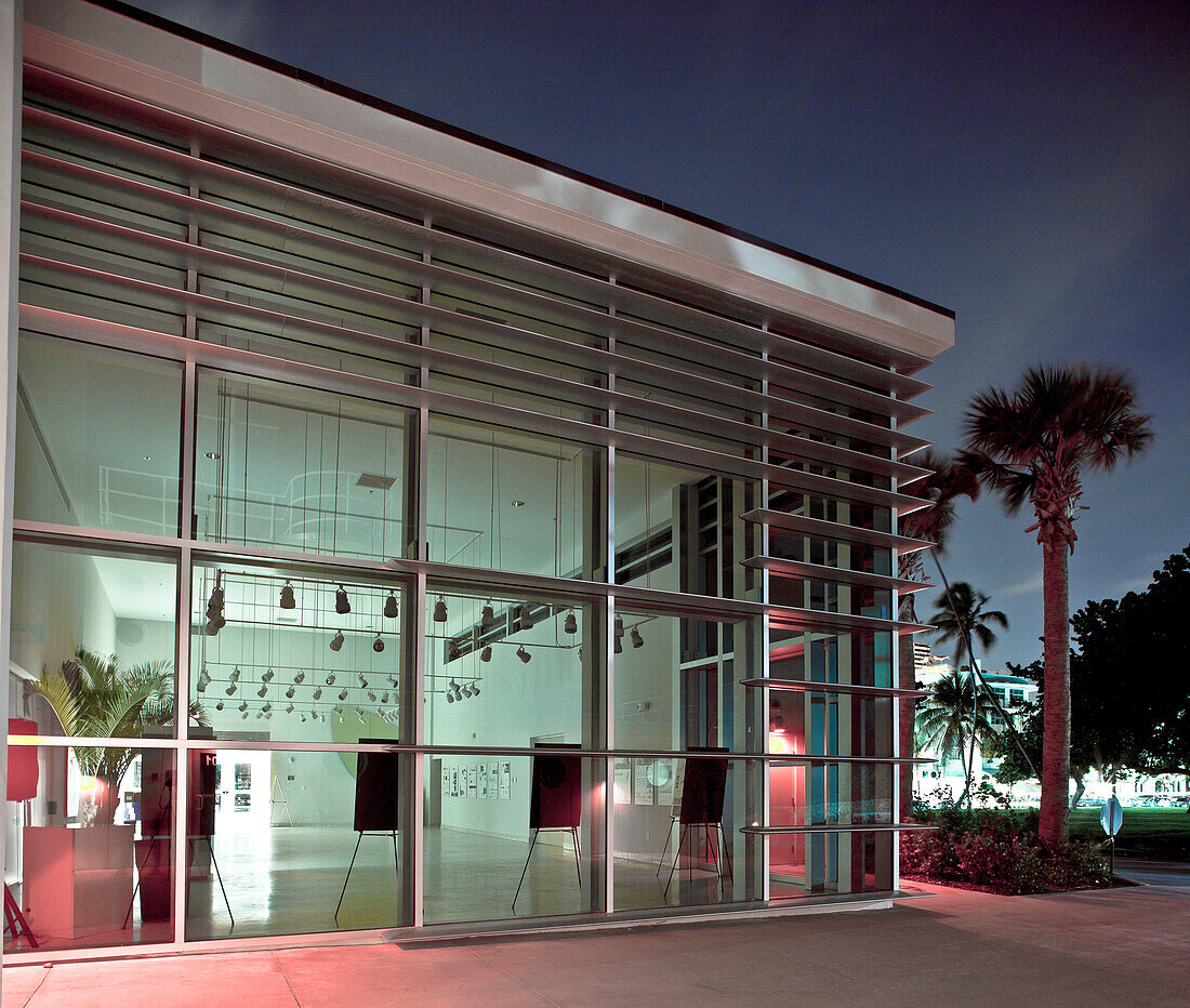 Modern Gallery in Florida, Miami Beach, FL, US