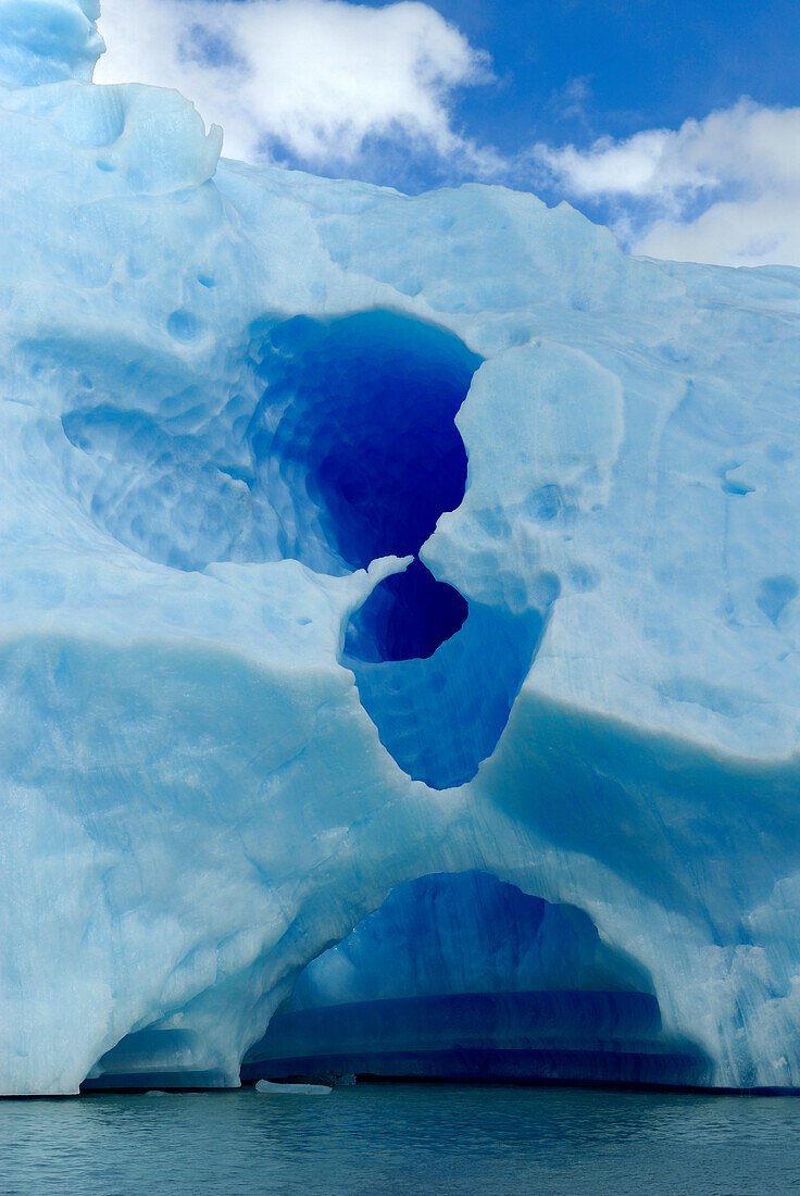 Argentina, Patagonia, Los Glaciares national park, Lago Argentino, Upsala glacier