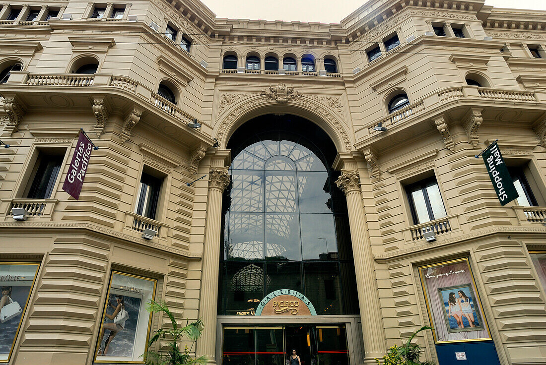 Argentina, Buenos Aires, Microcentro district, Galerias Pacifico shopping mall (1889)