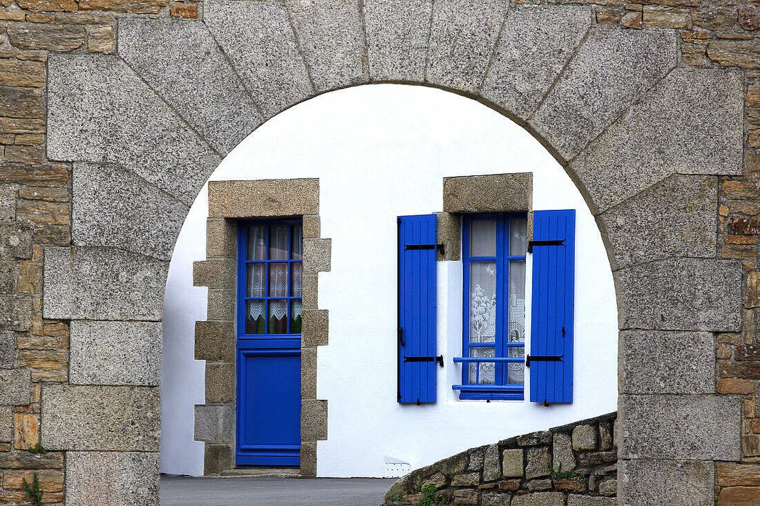 France, Brittany, Finistere, Concarneau, facade