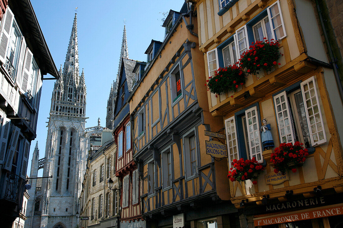 France, Bretagne, Finistere, Quimper, Kereon street and Saint Corentin cathedral