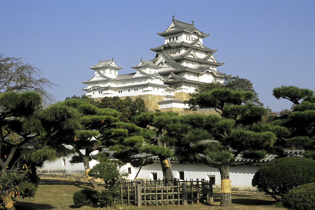 Japan, Kansai, Himeji, Himeji-jo, White Egret Castle