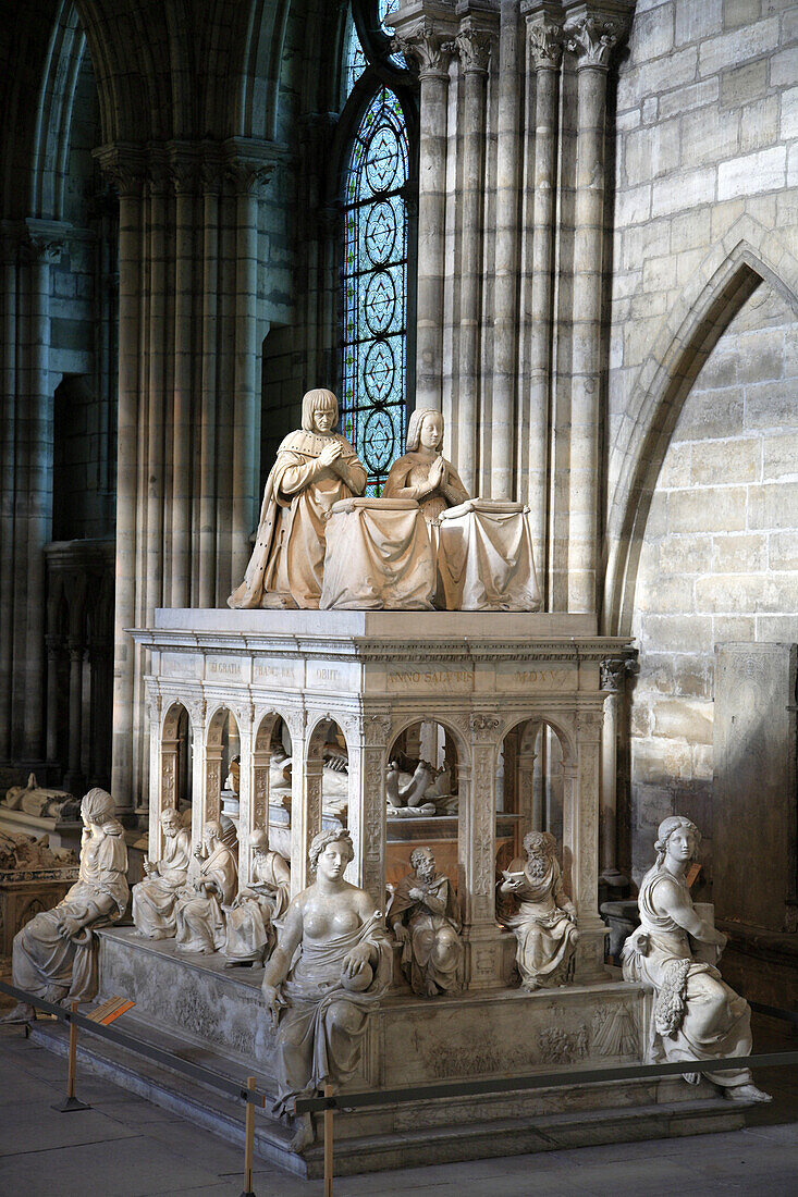 France, Ile-de-France, St-Denis, cathedral, royal tomb
