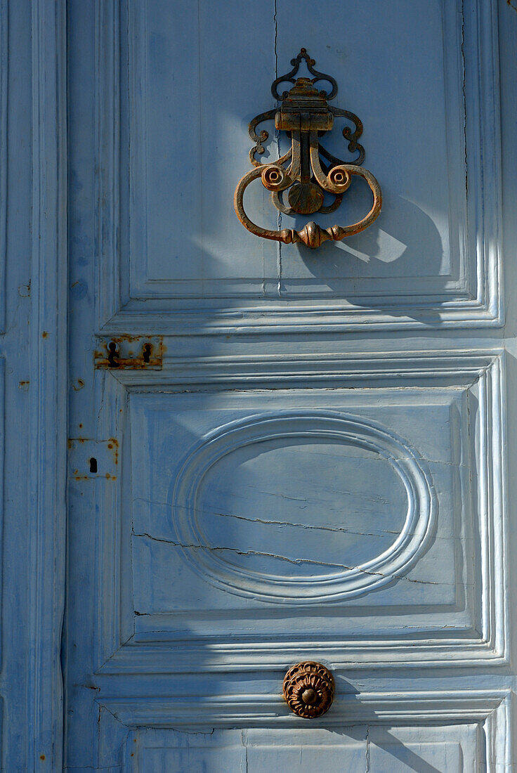 France, Poitou-Charentes, Charente-Maritime, Ile de Ré, Ars en Ré, door knocker