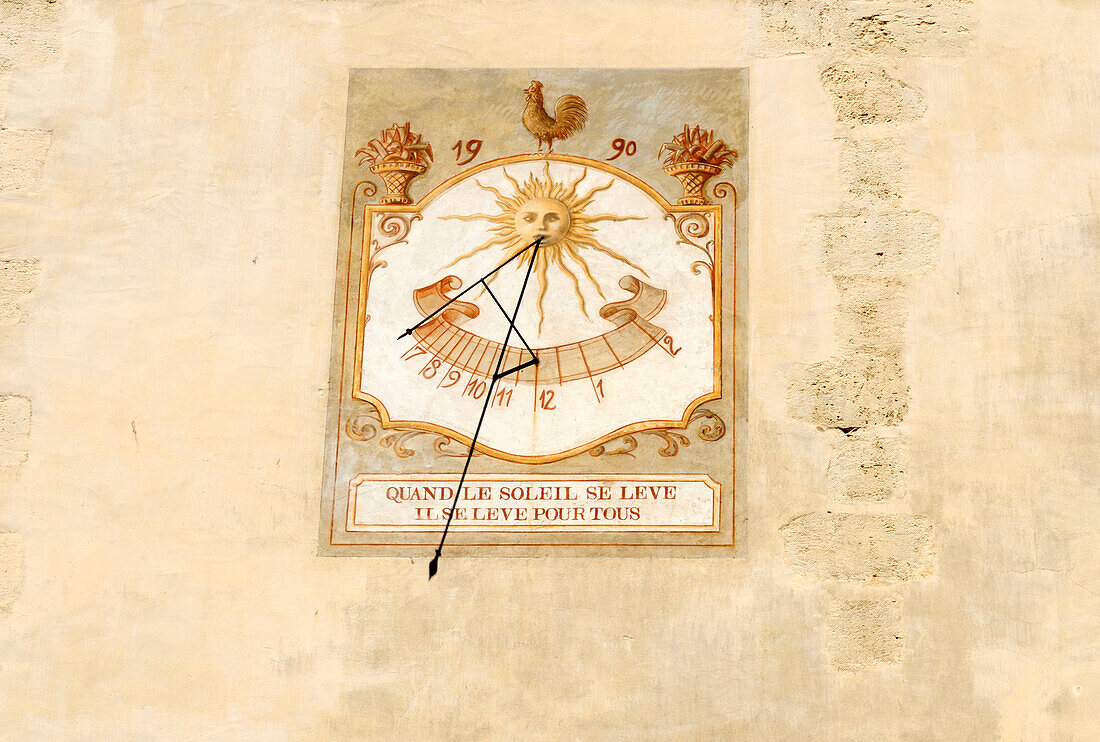 France, Aquitaine, Gironde, Bordeaux, sundial