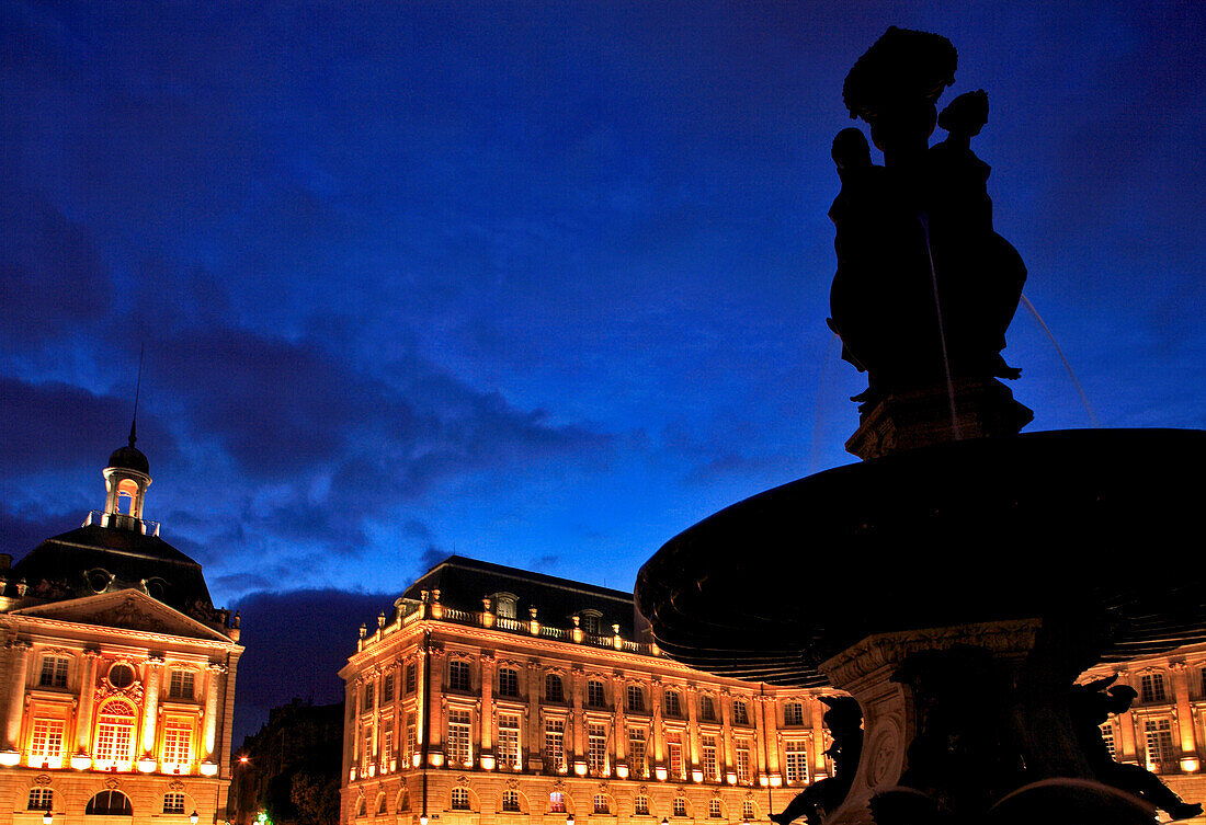 France, Gironde (33), Bordeaux, the Bourse square and the Trois-Grâces fountain