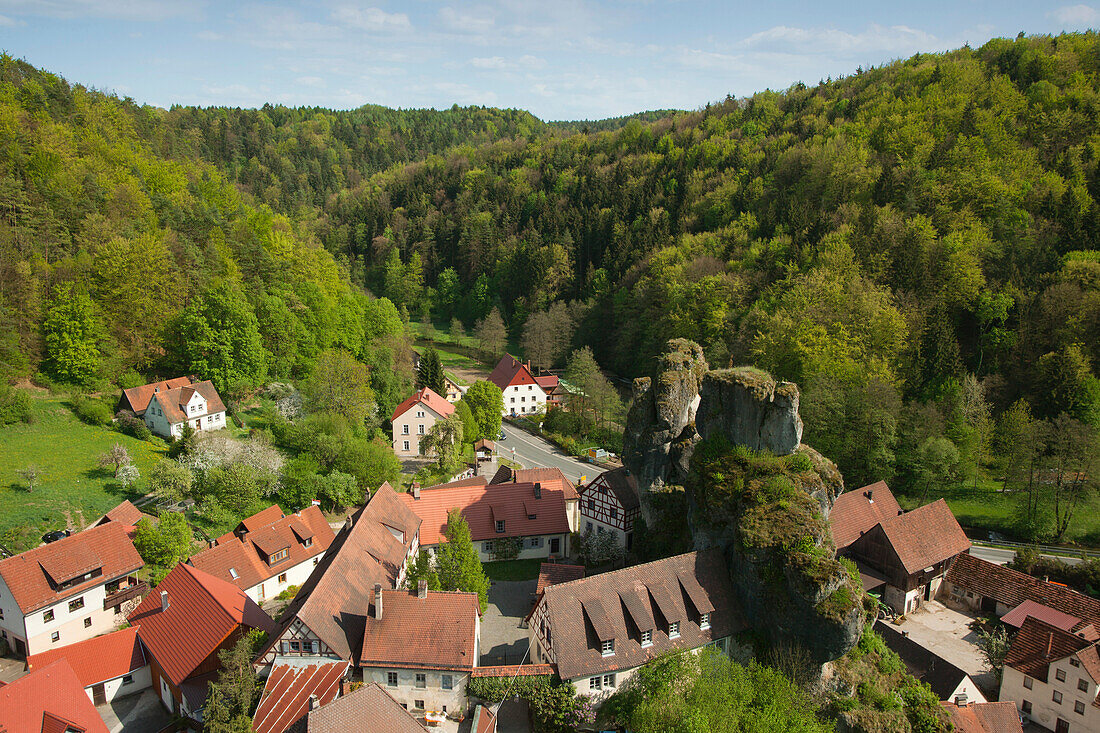 Blick auf Tüchersfeld, Fränkische Schweiz, Franken, Bayern, Deutschland, Europa