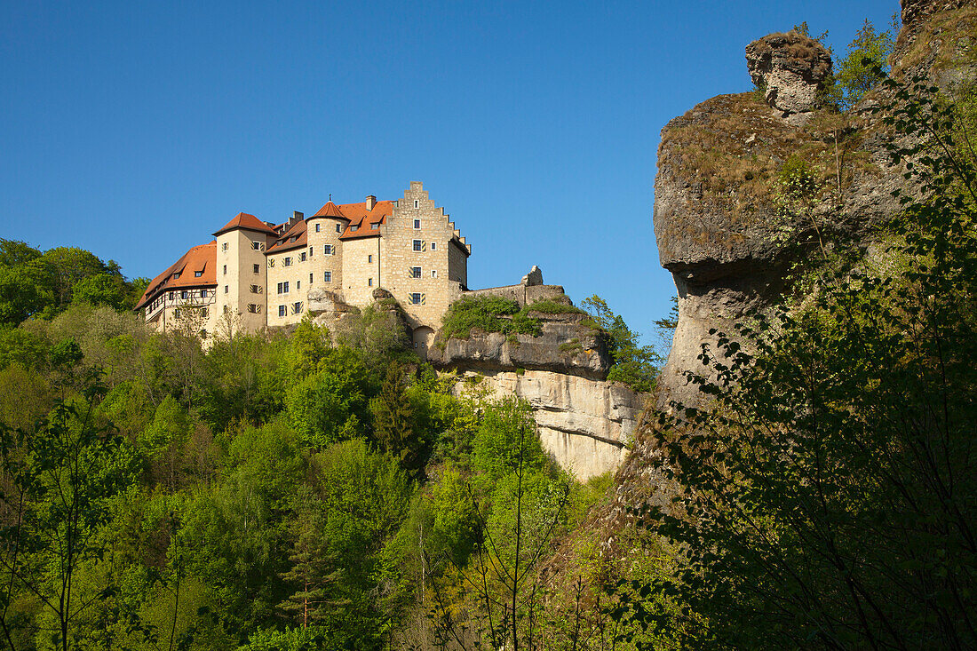 Rabenstein castle above the Ahorn valley, Fraenkische Schweiz, Franconia, Bavaria, Germany, Europe