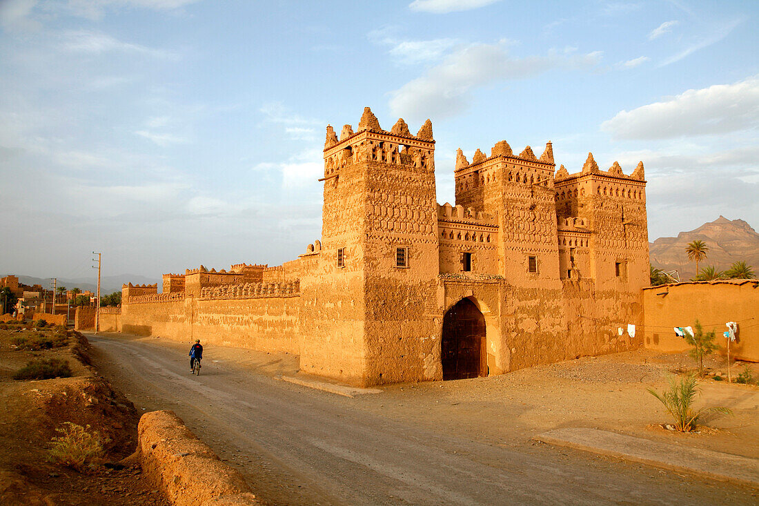 Africa, Maghreb, North africa, Morocco,  Draa valley, Agdz, kasbah in   the old village