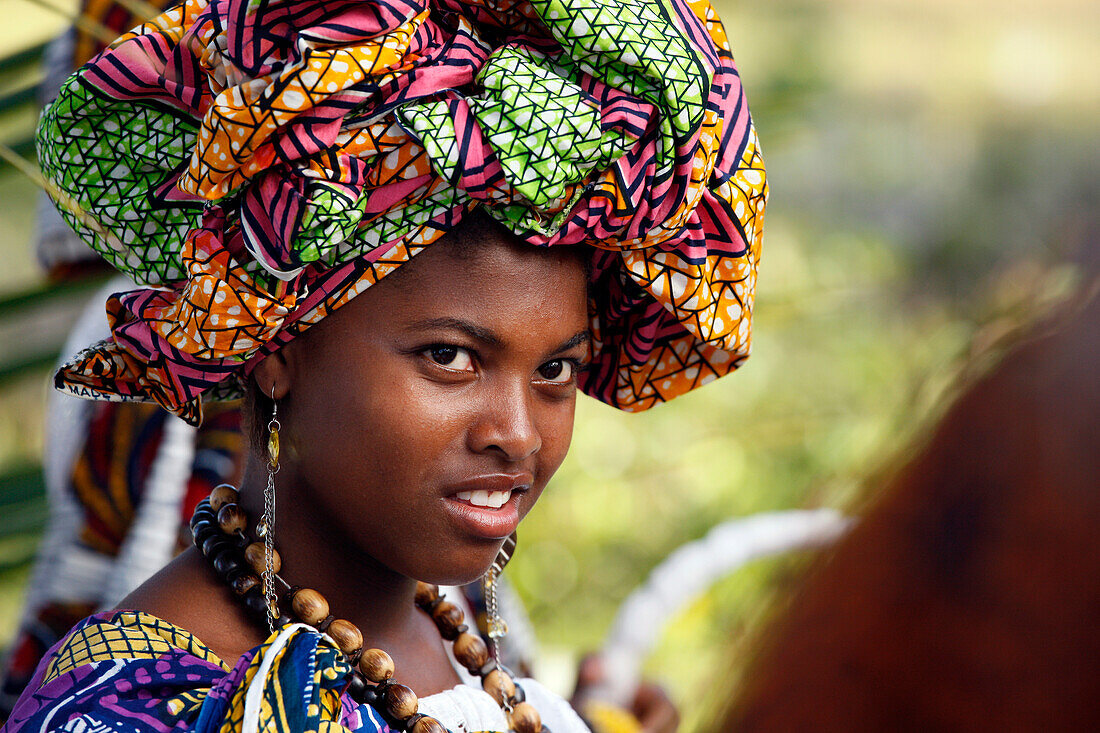 Brazil, Bahia, Itacaré, portrait of a woman wearing traditionnal dress
