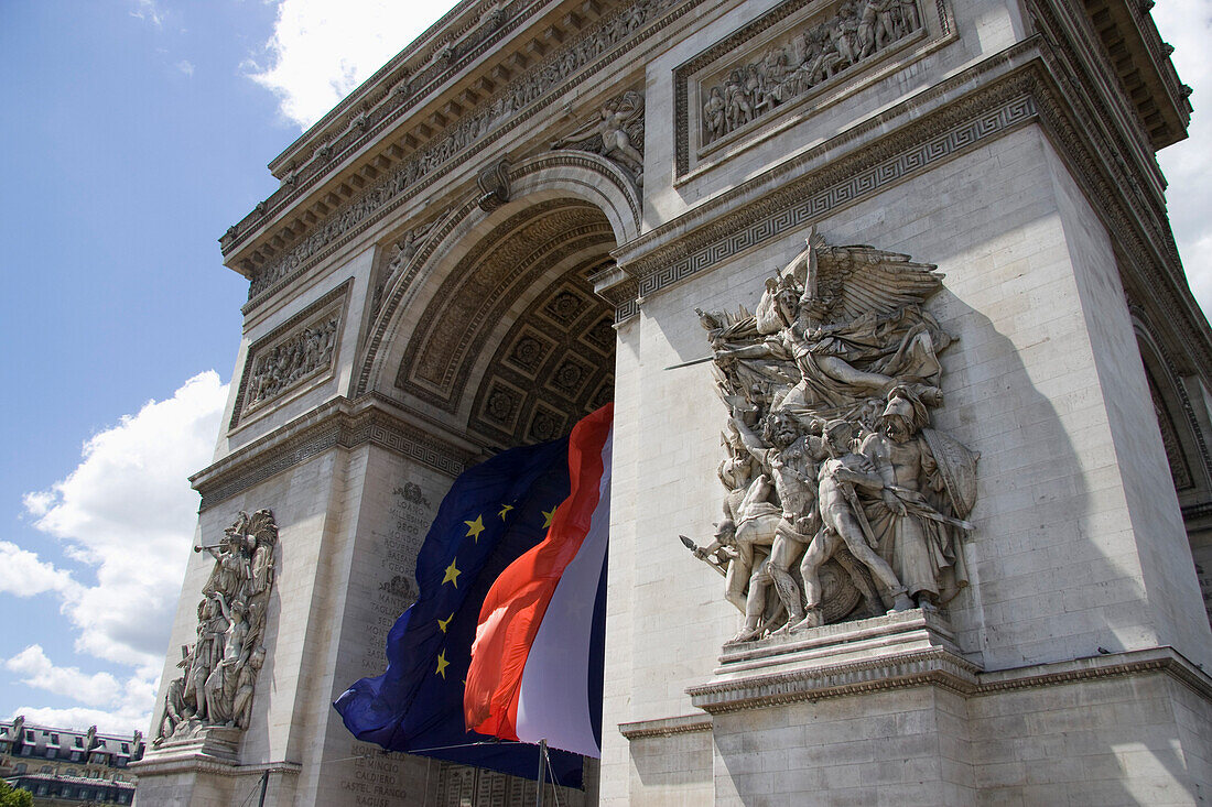 France, Paris, Arc de Triomphe, french et EU flags (french EU presidency from june to december 2008)