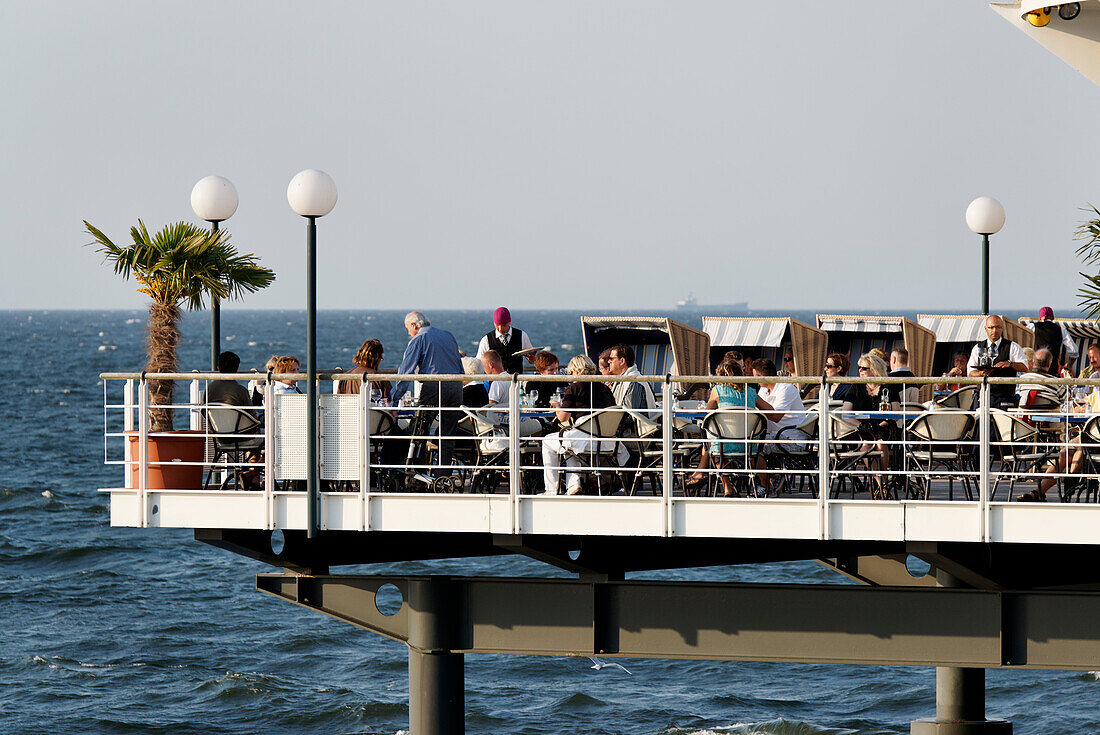 Restaurant Ponte Rialto on the pier, Baltic Sea, Seaside Resort Herringsdorf, Island of Usedom, Mecklenburg-Western Pomerania, Germany