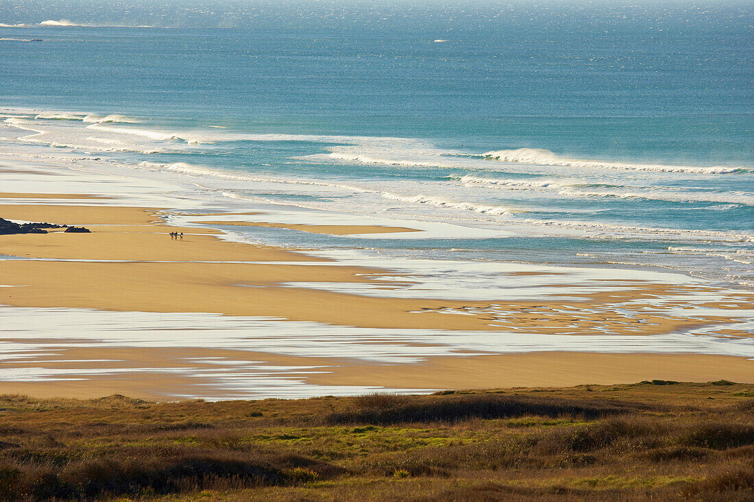Küste und Strand von La Palud, Halbinsel von Crozon, Finistère, Bretagne, Frankreich, Europa