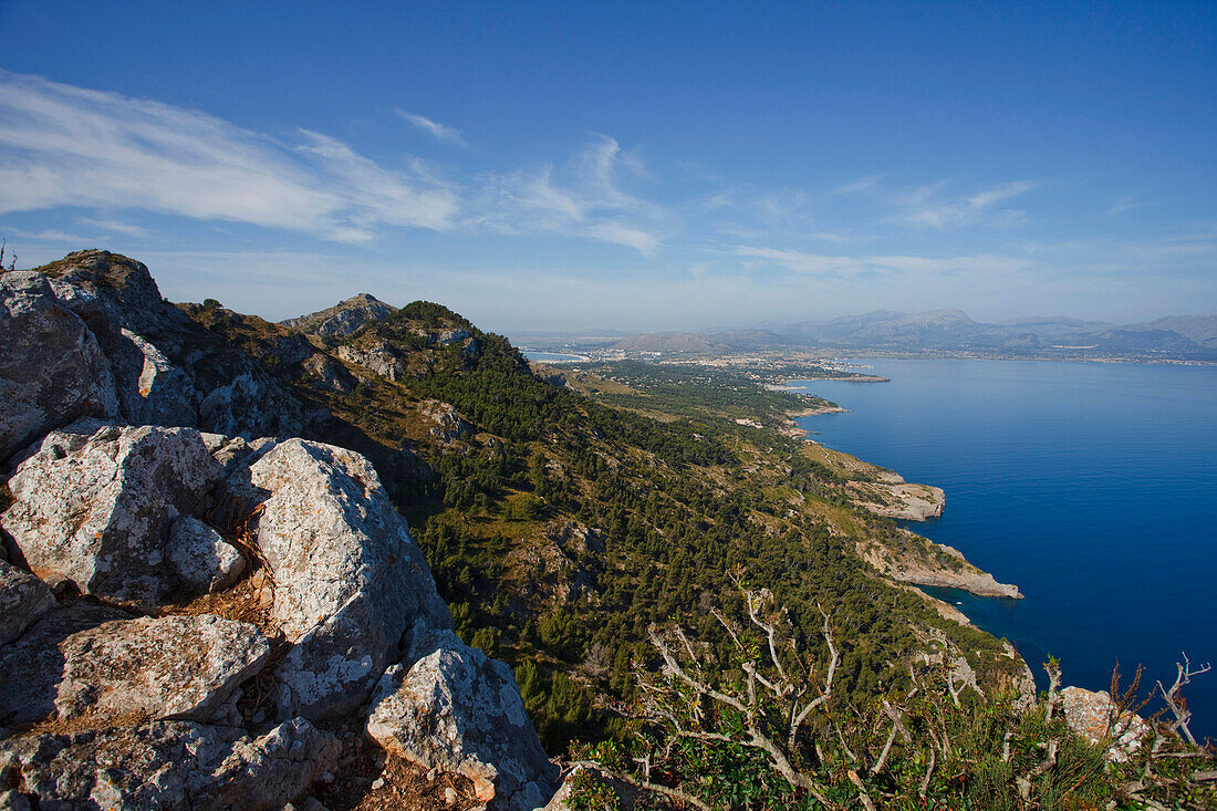 View fom the mountain Penya Rotja on Badia de Pollenca, bay of Pollenca, Cap de Pinar, cape near Alcudia, Mallorca, Balearic Islands, Spain, Europe