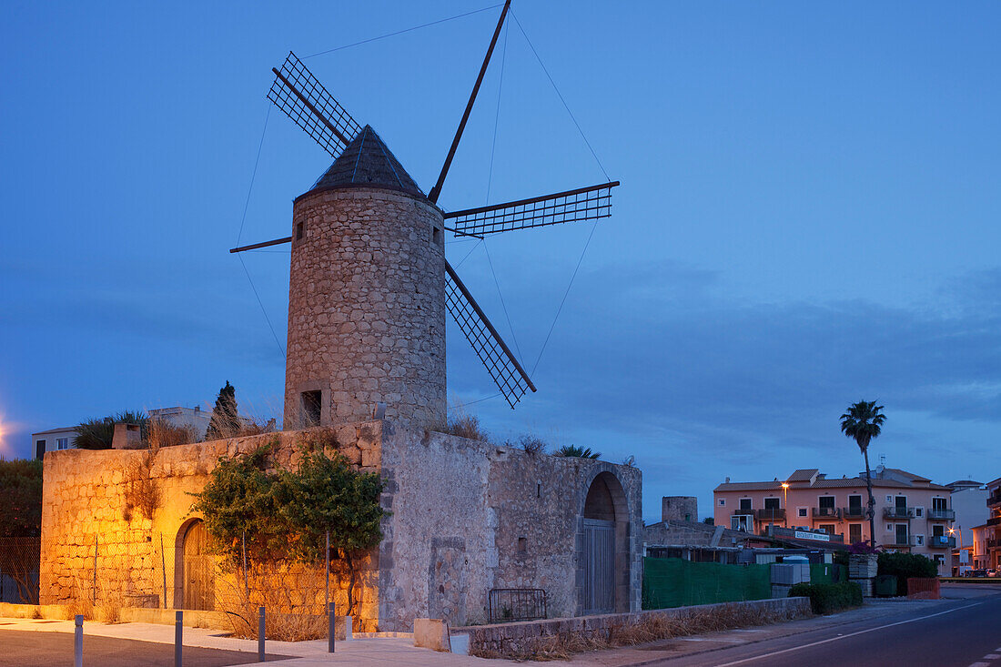 Moli De n Gaspar, windmill, Llucmayor, Campos, Mallorca, Balearic Islands, Spain, Europe