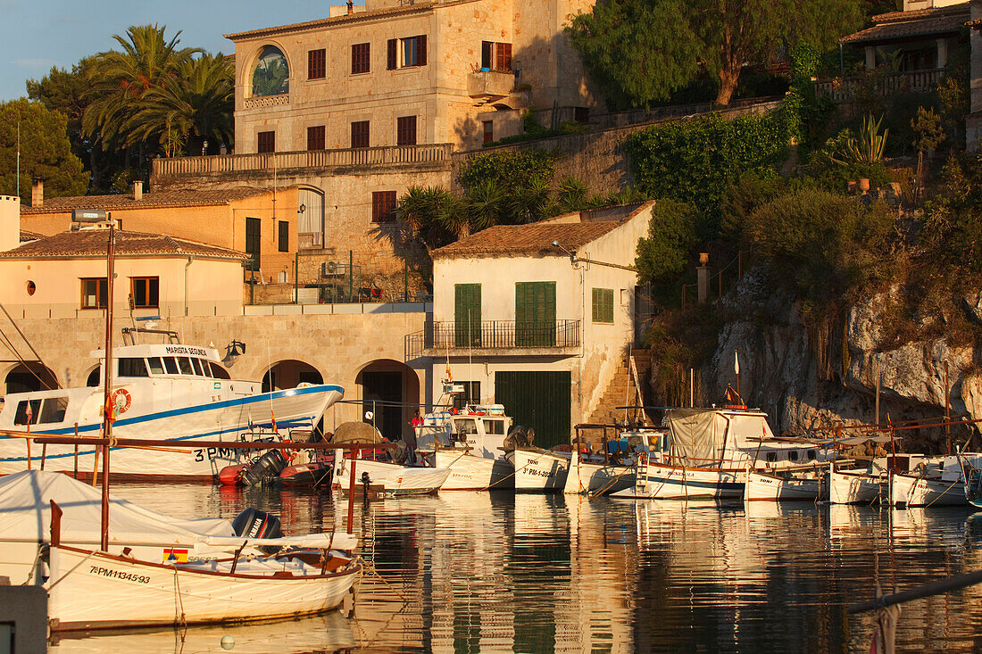 Fishing port, boats, Cala Figuera, near Santanyi, Mallorca, Balearic Islands, Spain, Europe