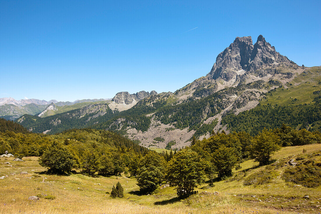 Pic du Midi d'Ossau, Ossautal, Französische Pyrenäen, Pyrénées-Atlantiques, Aquitaine, Frankreich