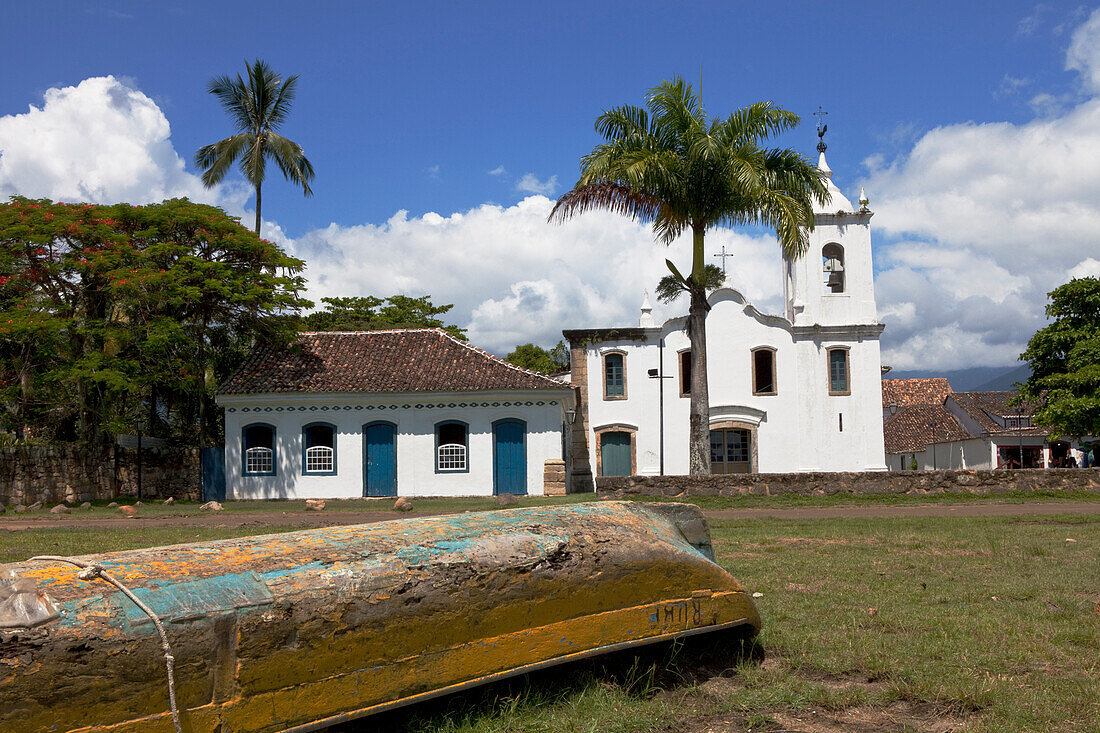 Church in the colonial town Paraty, Costa Verde, State of Rio de Janeiro, Brazil, South America, America