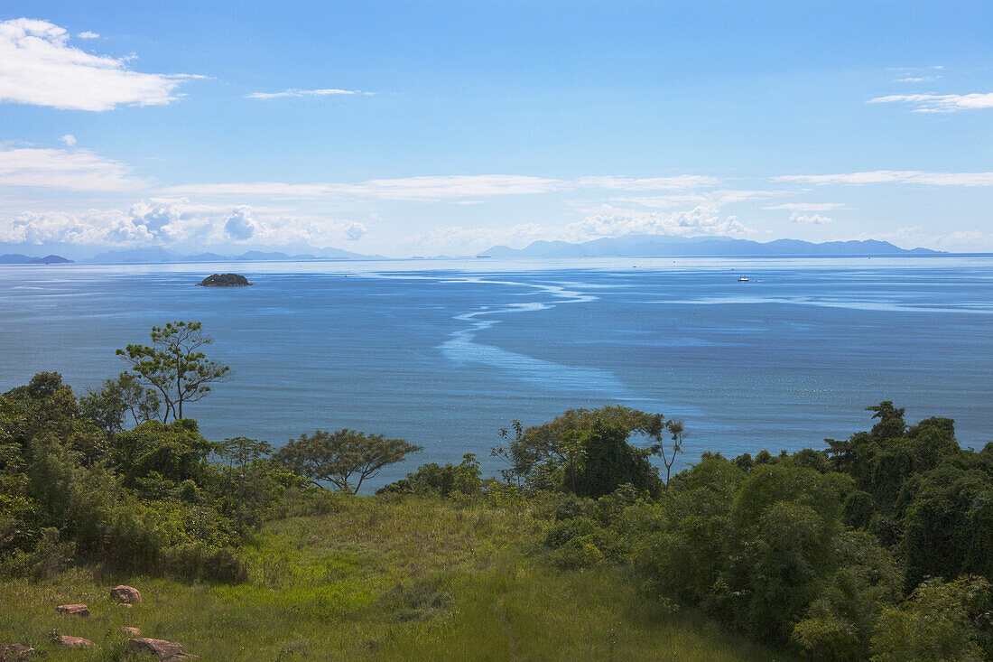 Costa Verde, the green coast between Angra dos Reis and Paraty, State of Rio de Janeiro, Brazil, South America, America