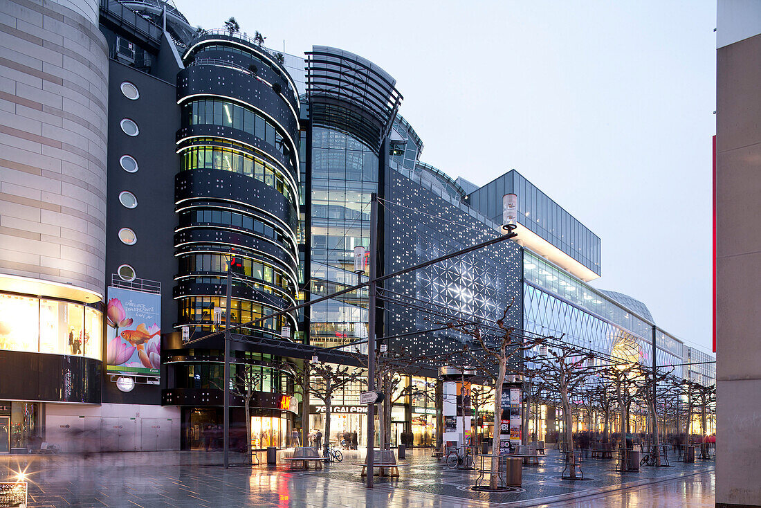 Zeilgalerie und MyZeil, Einkaufszentren in der Innenstadt von Frankfurt am Main, sie bilden den Zugang zur Einkaufsstraße Zeil, Frankfurt am Main, Hessen, Deutschland, Europa