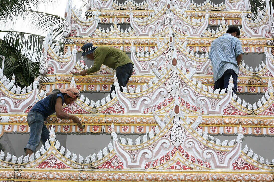 Malaysia, Penang, Penang, Dharmikarama Burmese temple restoration. Penang