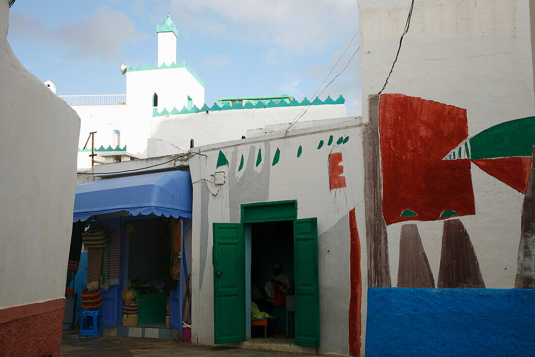 Africa, Maghreb, North africa,Morocco, Asilah (region of Tangier-Tetouan), alleyway in the medina