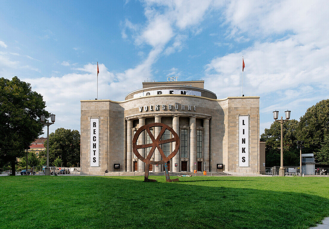 Rosa-Luxemburg-Platz, Volksbühne, Berlin-Mitte, Berlin, Deutschland