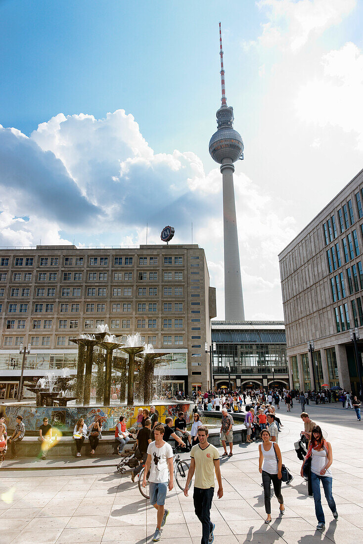 Alexanderplatz, Fernsehturm, Berlin-Mitte, Berlin, Deutschland