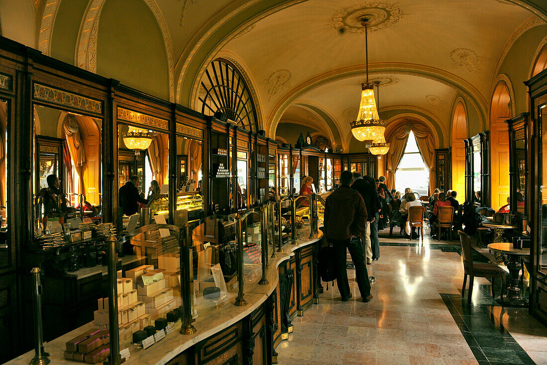 Interior view of the Cafe Gerbeaud, Budapest, Hungary, Europe
