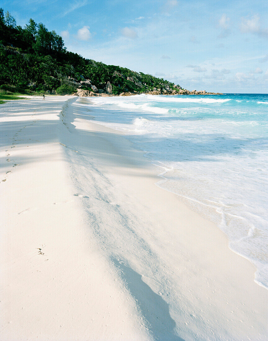 Leerer Strand Petite Anse, südostliches La Digue, La Digue and Inner Islands, Republik Seychellen, Indischer Ozean