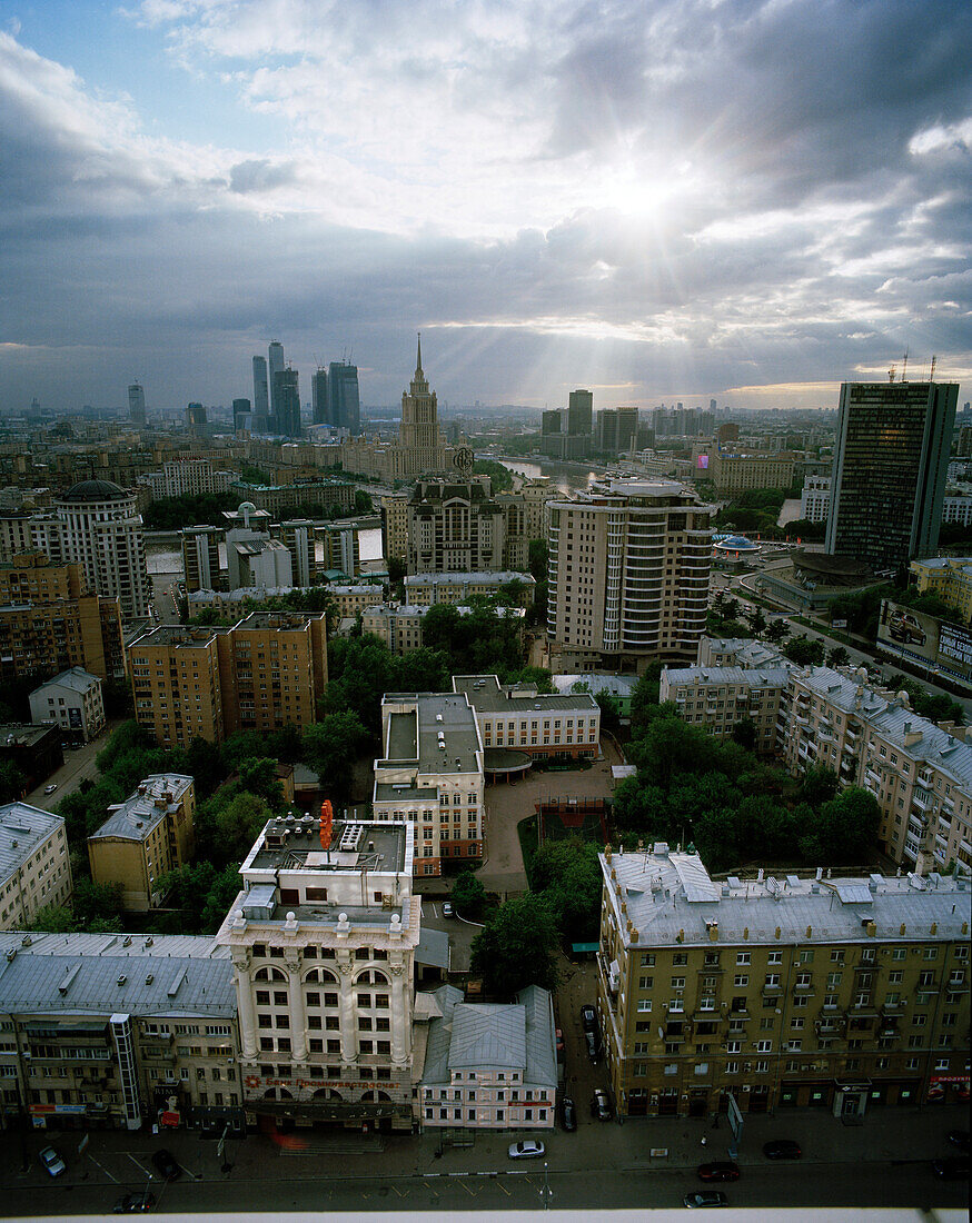 Blick aus dem 21.Stock des Hotels Lotte Plaza in Richtung Moscow City, Moskau, Russische Föderation, Russland, Europa