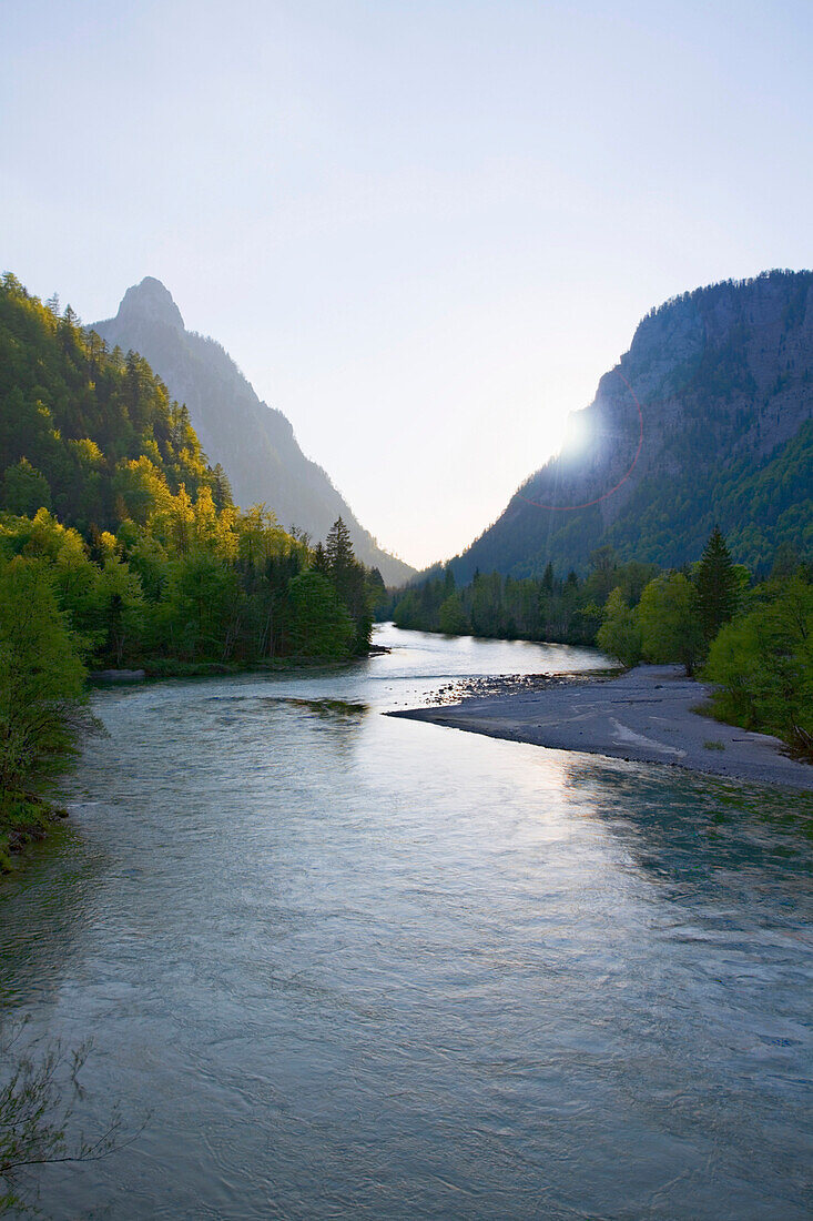 Der Fluss Enns im Ennstal, Nationalpark Gesäuse, Steiermark, Österreich, Europa