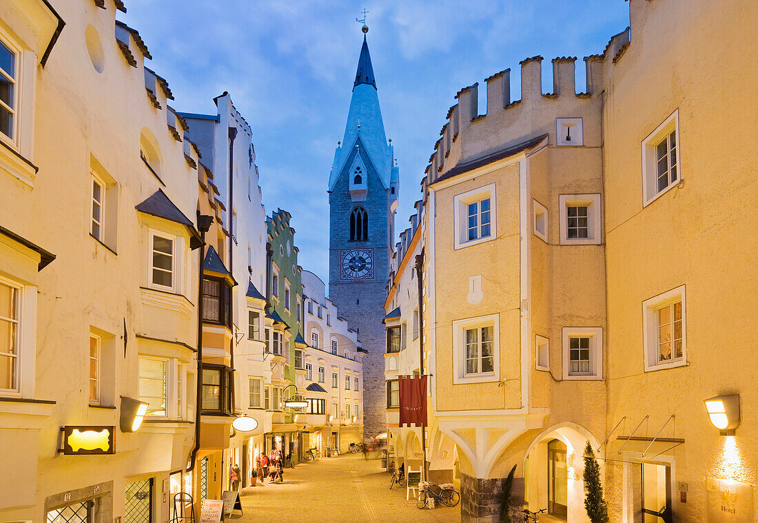 Pedestrian area and steeple in the city in the evening, Brixen, Valle Isarco, South Tyrol, Alto Adige, Italy, Europe