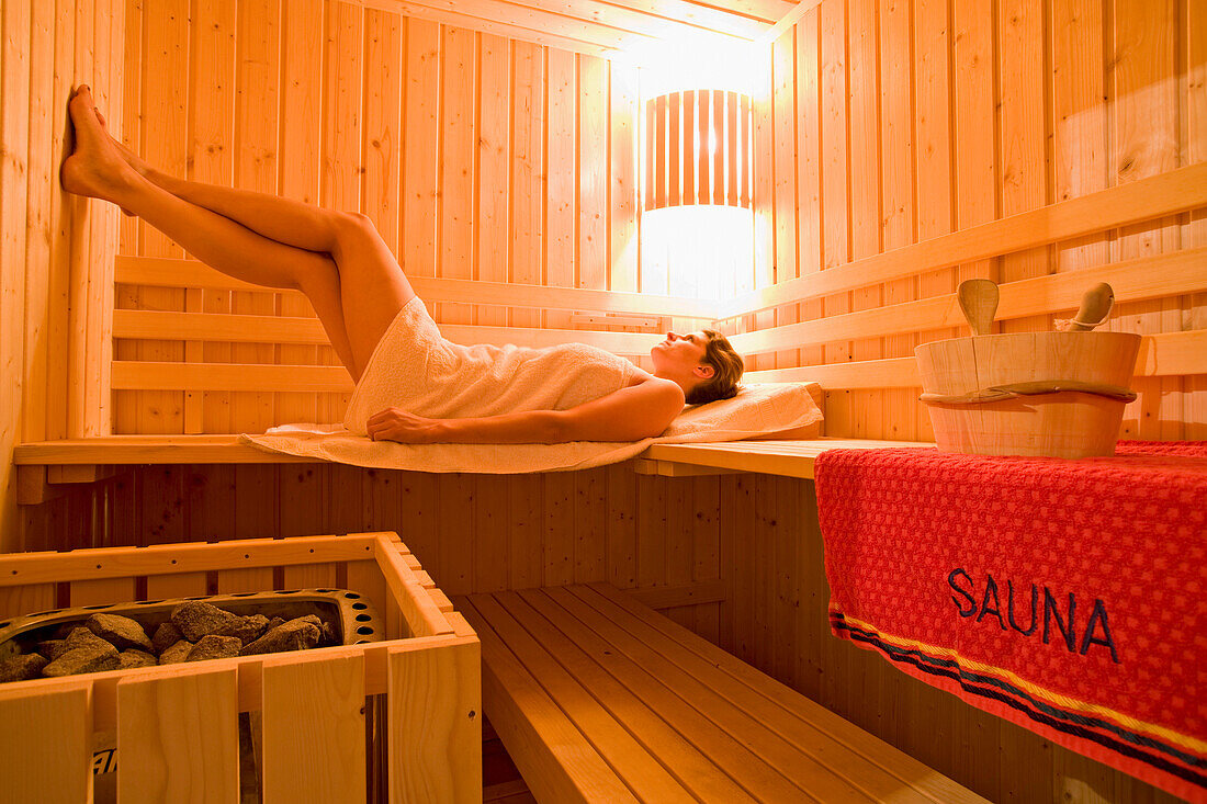 Young woman in a sauna, Katschberg, Carinthia, Austria, Europe