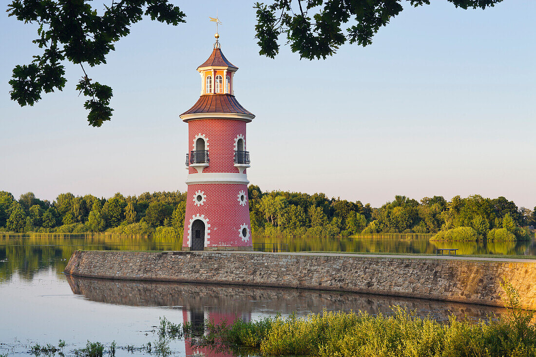 Leuchturm am Teich, Moritzburg, Sachsen, Deutschland, Europa