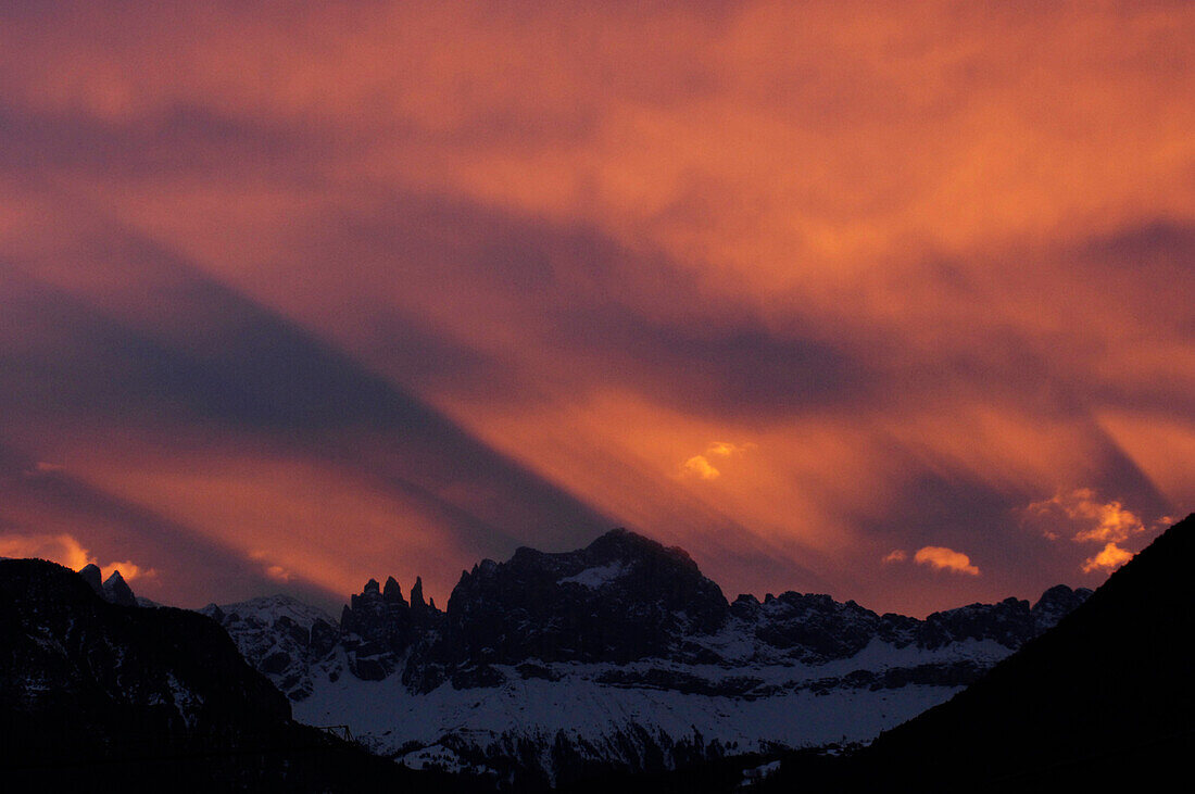 Rosengarten in the morning light, UNESCO World Nature Site, Dolomites, lto Adige, South Tyrol, Italy