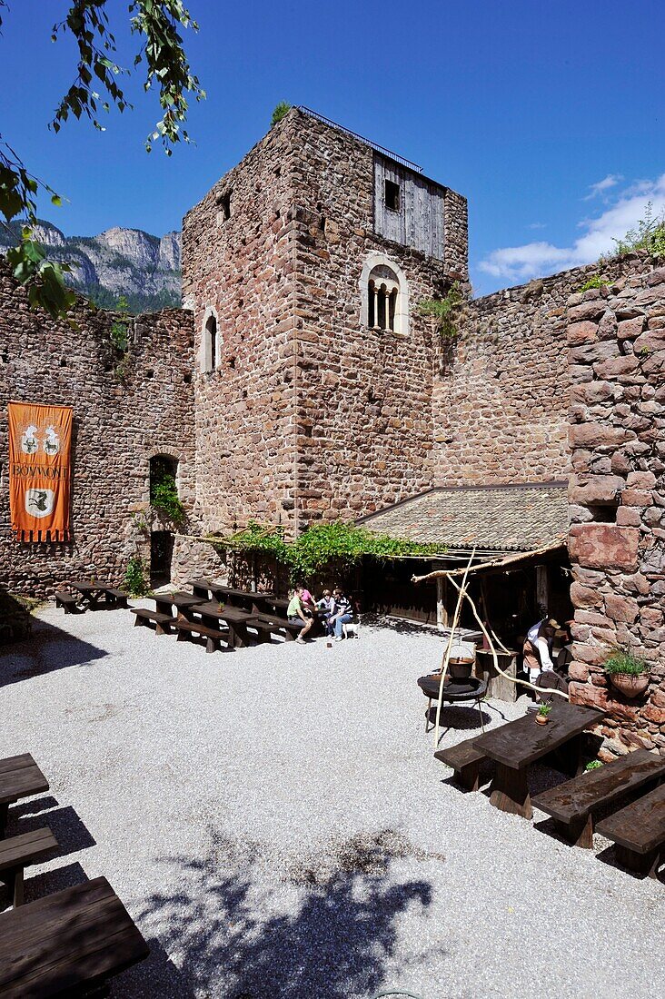 Boymont, ruins of a castle, Appiano on the wine route, Bozen, Alto Adige, South Tyrol, Italy