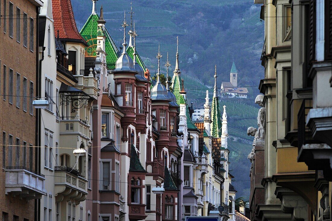 Facades of houses with bay windows and small towers, Bolzano, South Tyrol, Alto Adige, Italy, Europe