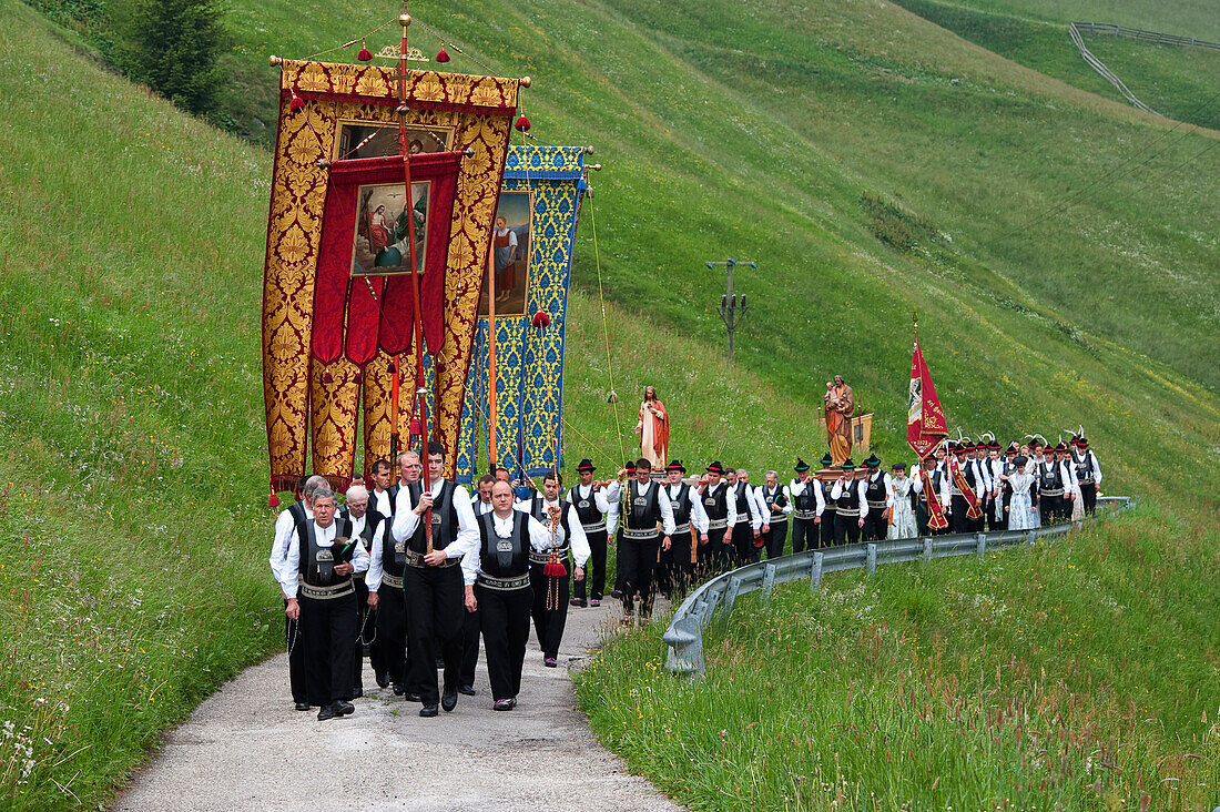 People in traditional costumes at a procession, Val Sarentino, South Tyrol, Alto Adige, Italy, Europe