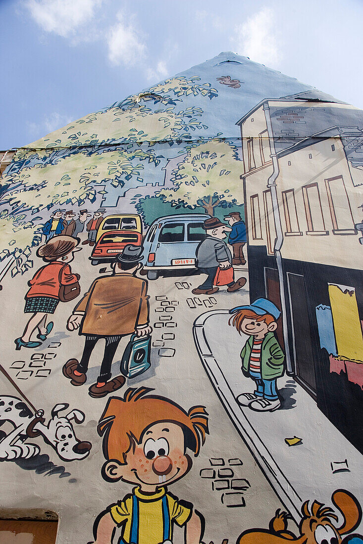 Mural depicting street scene, Route of Comic, Brussels, Belgium