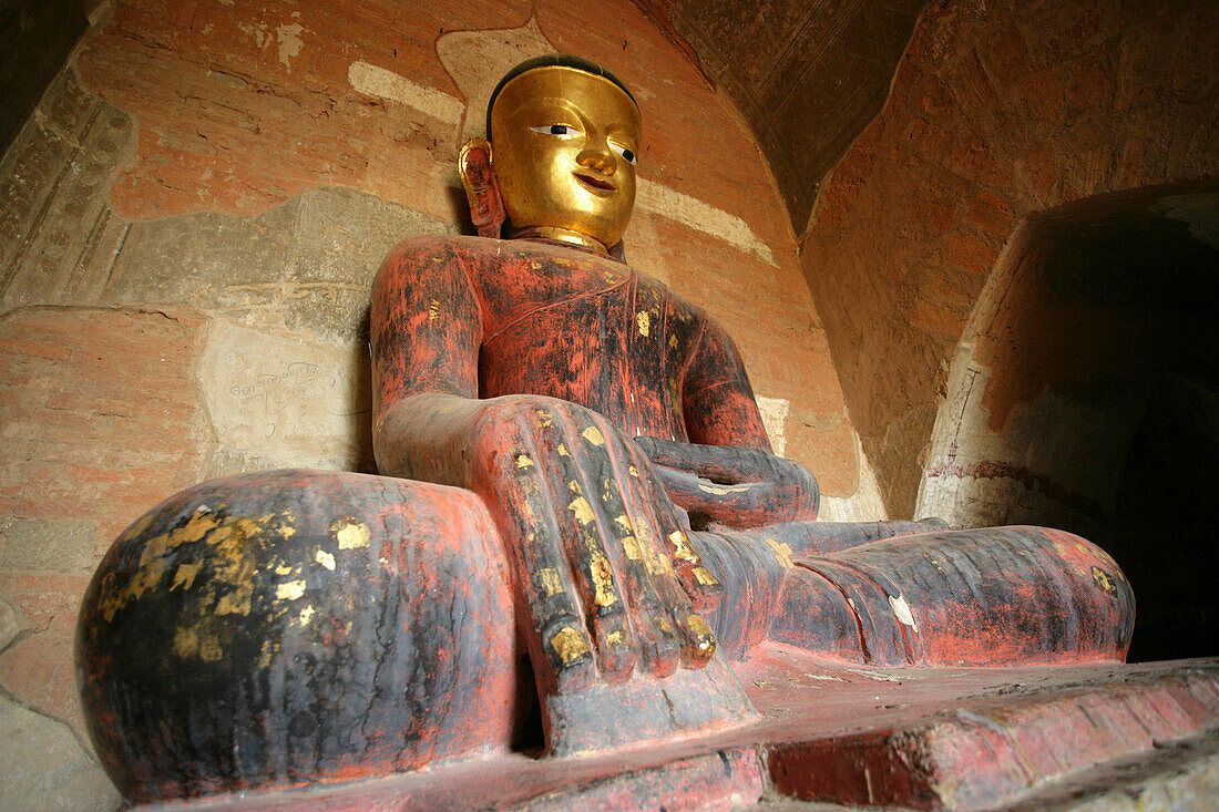 Statue insdie temple, Bagan, Burma