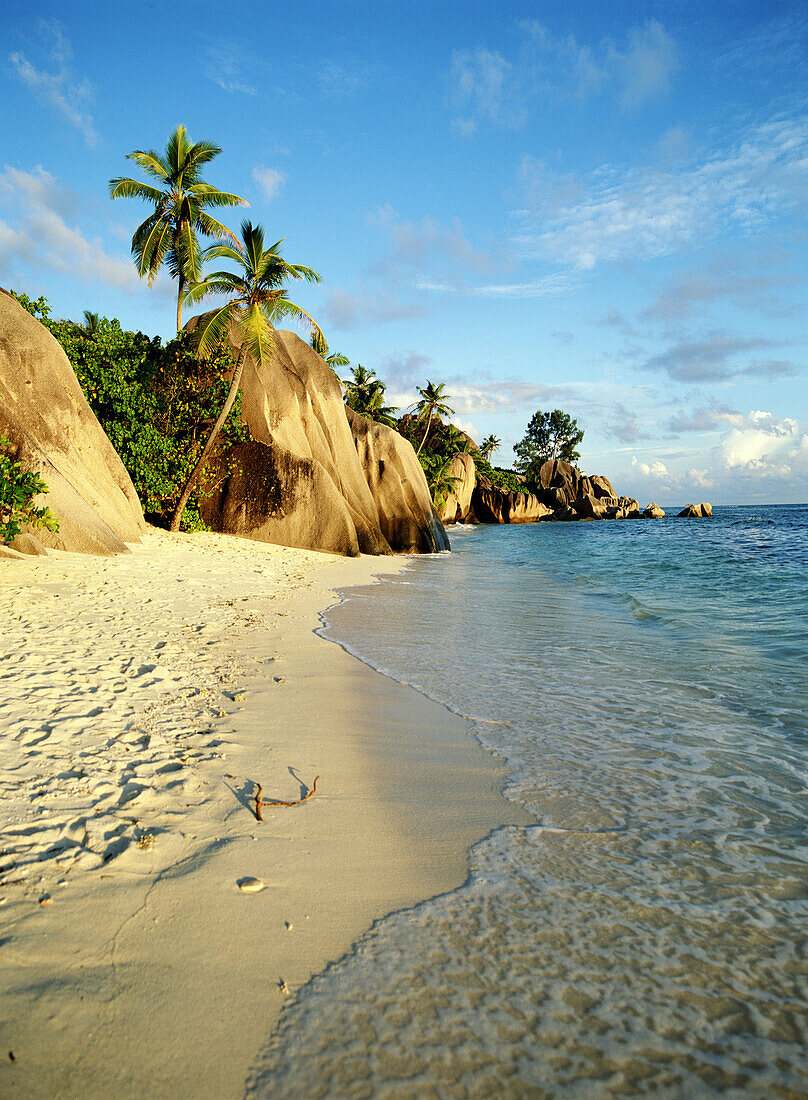 Deserted tropical beach, Anse source D'argent, La Digue, Seychelles