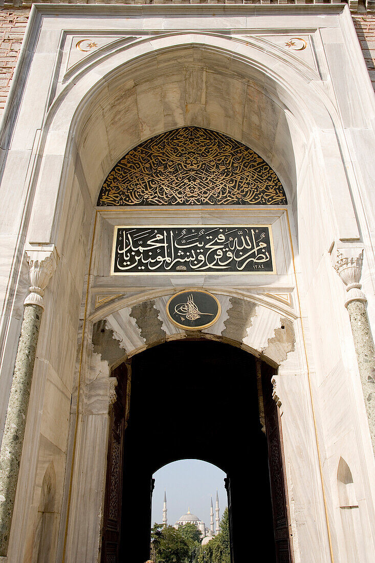 Topkapi Palace entrance, Istanbul, Turkey.
