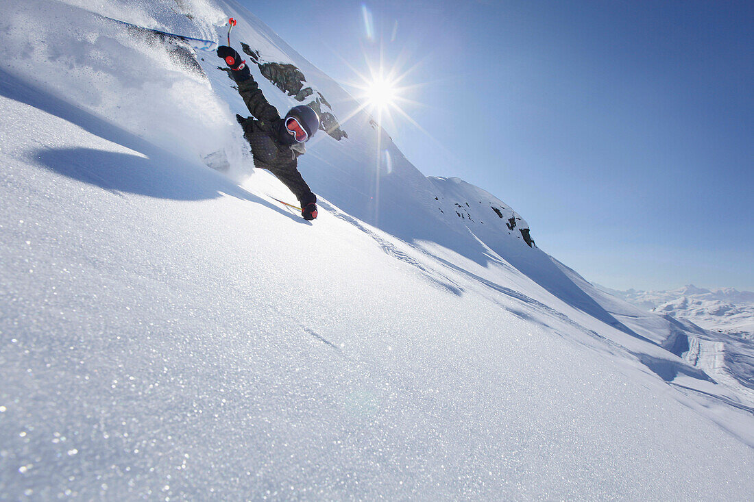 Junger Skifahrer, 9 Jahre, Arlberggebiet, Österreich